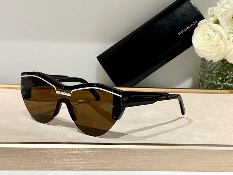 Balenciaga Sunglasses 121